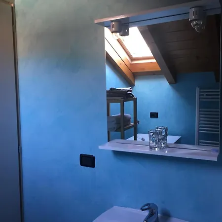 Largo Iv Novembre סן פדלה אינטלבי