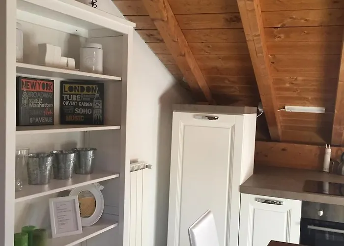 Largo Iv Novembre Apartman