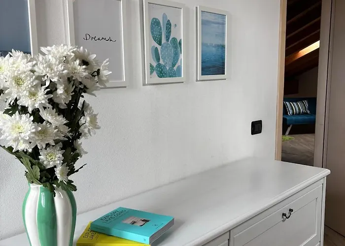 Largo Iv Novembre Apartman *